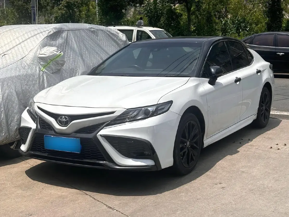 2021 Toyota Camry 2.5L 209HP L4 8AT