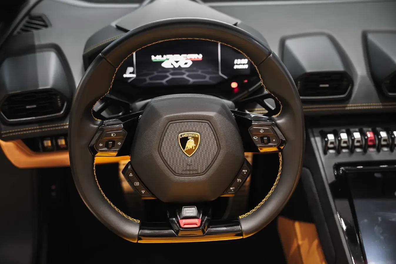 2020 Lamborghini Huracán 5.2L 611HP V10 7DCT,autocango,china used car exporter,china ev exporter,chinese used car exporter,chinese used ev exporter