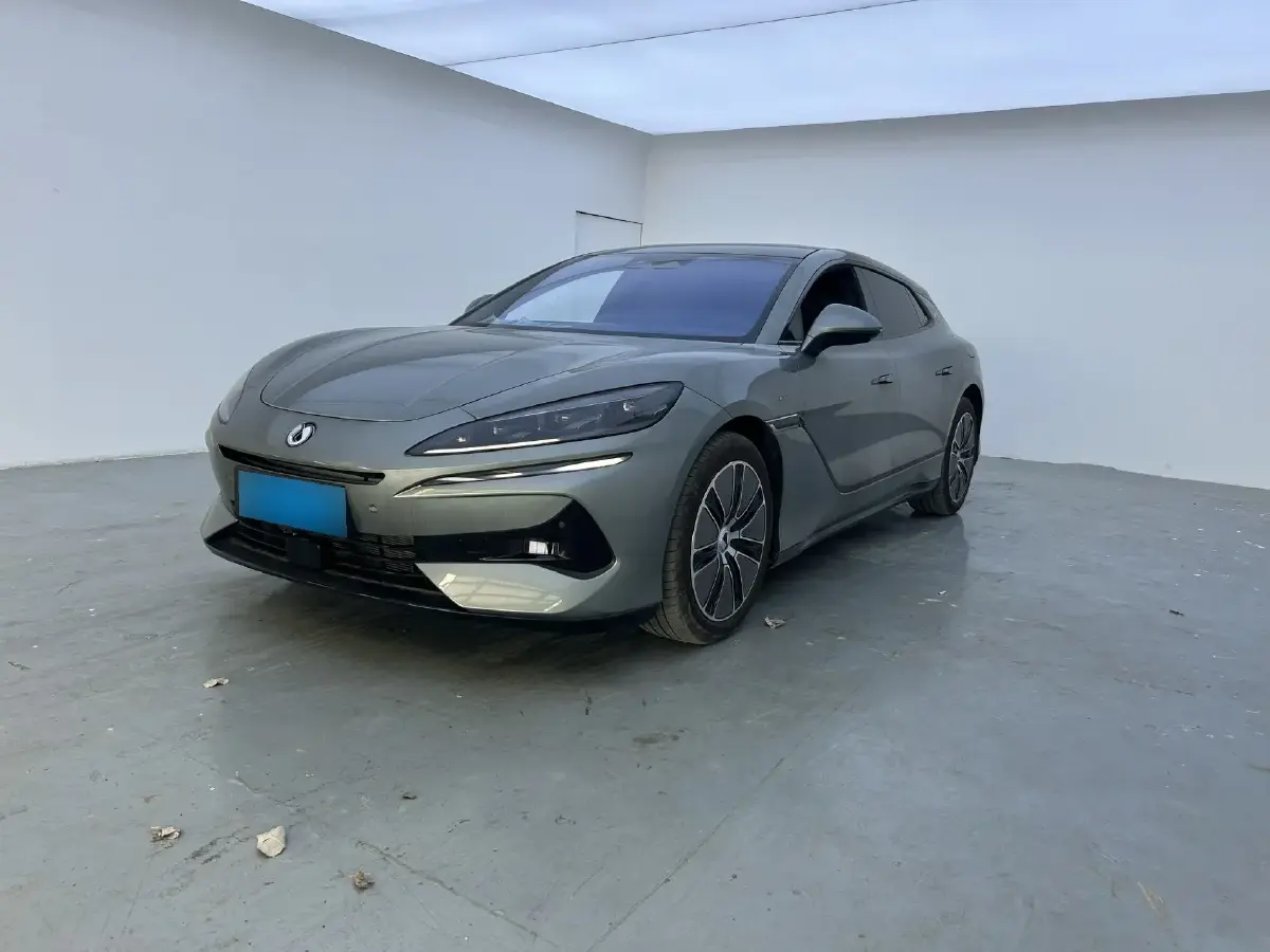 2024 Denza DenzaZ9GT 2.0T 207HP L4 E-CVT PHEV 38.5KWH