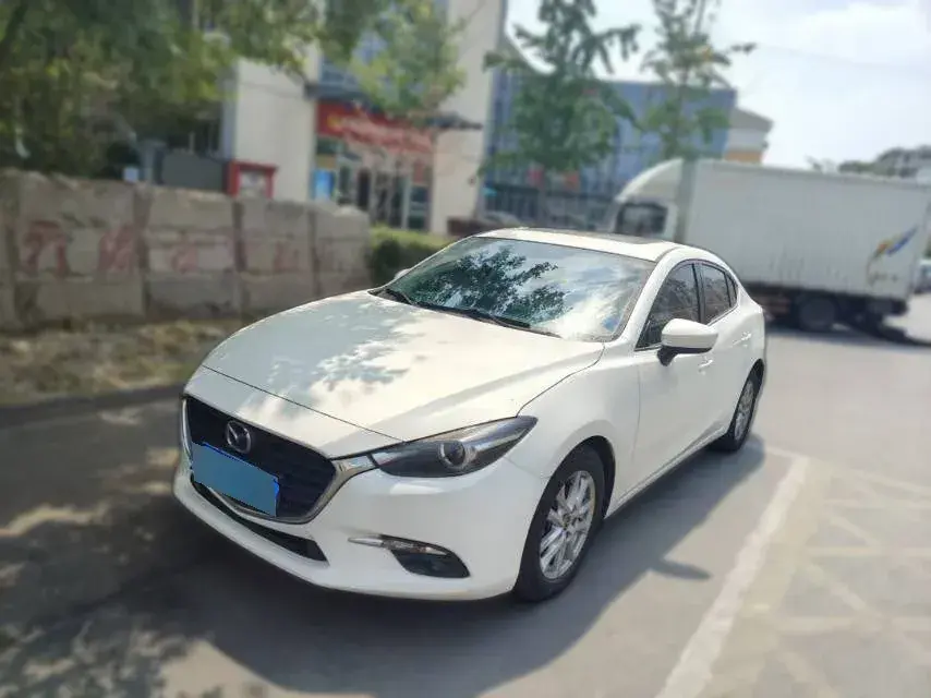 2019 Mazda 3 Axela 1.5L 117HP L4 6AT