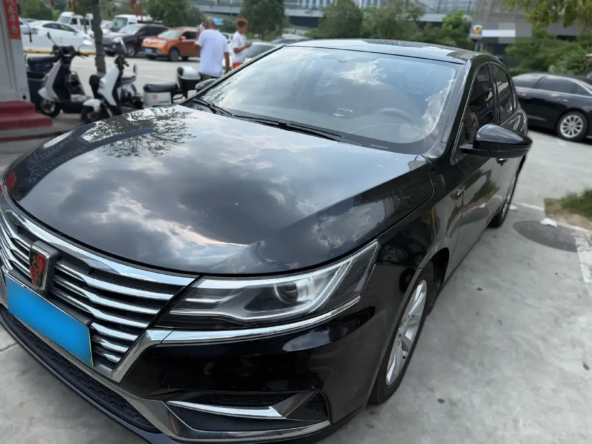 2017 Roewe i6 1.0T 125HP L3 2AT PHEV