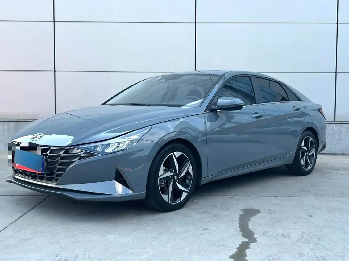 2022 Hyundai Elantra 1.5L 115HP L4 CVT