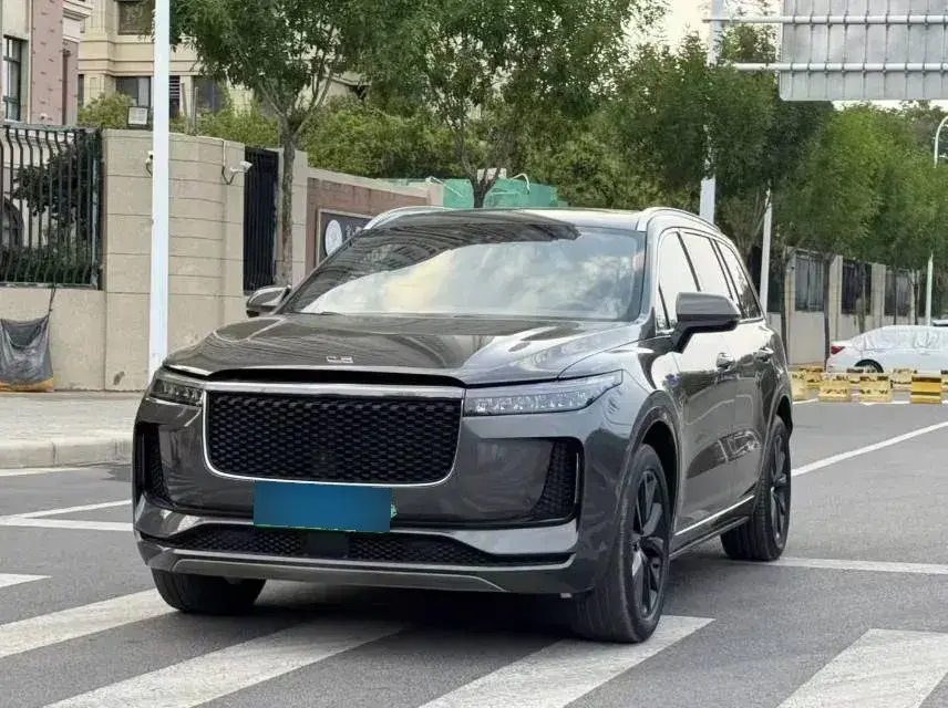 2020 Li ONE Range Extended 131HP REEV 40.5KWH