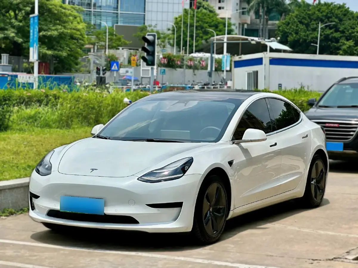 2020 Tesla Model 3 BEV 52KWH