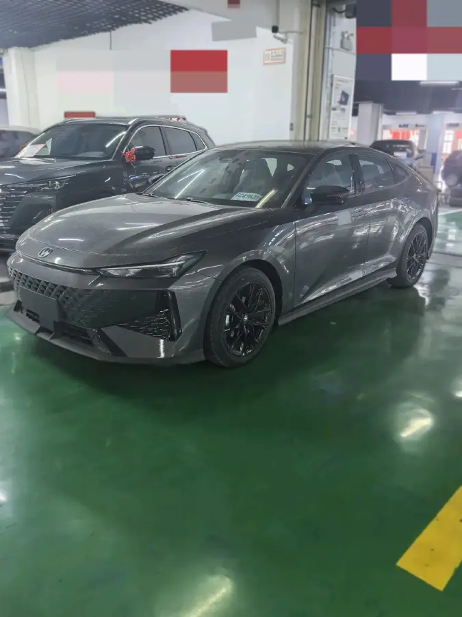 2024 ChangAn UNI-V 1.5T 188HP L4 7DCT