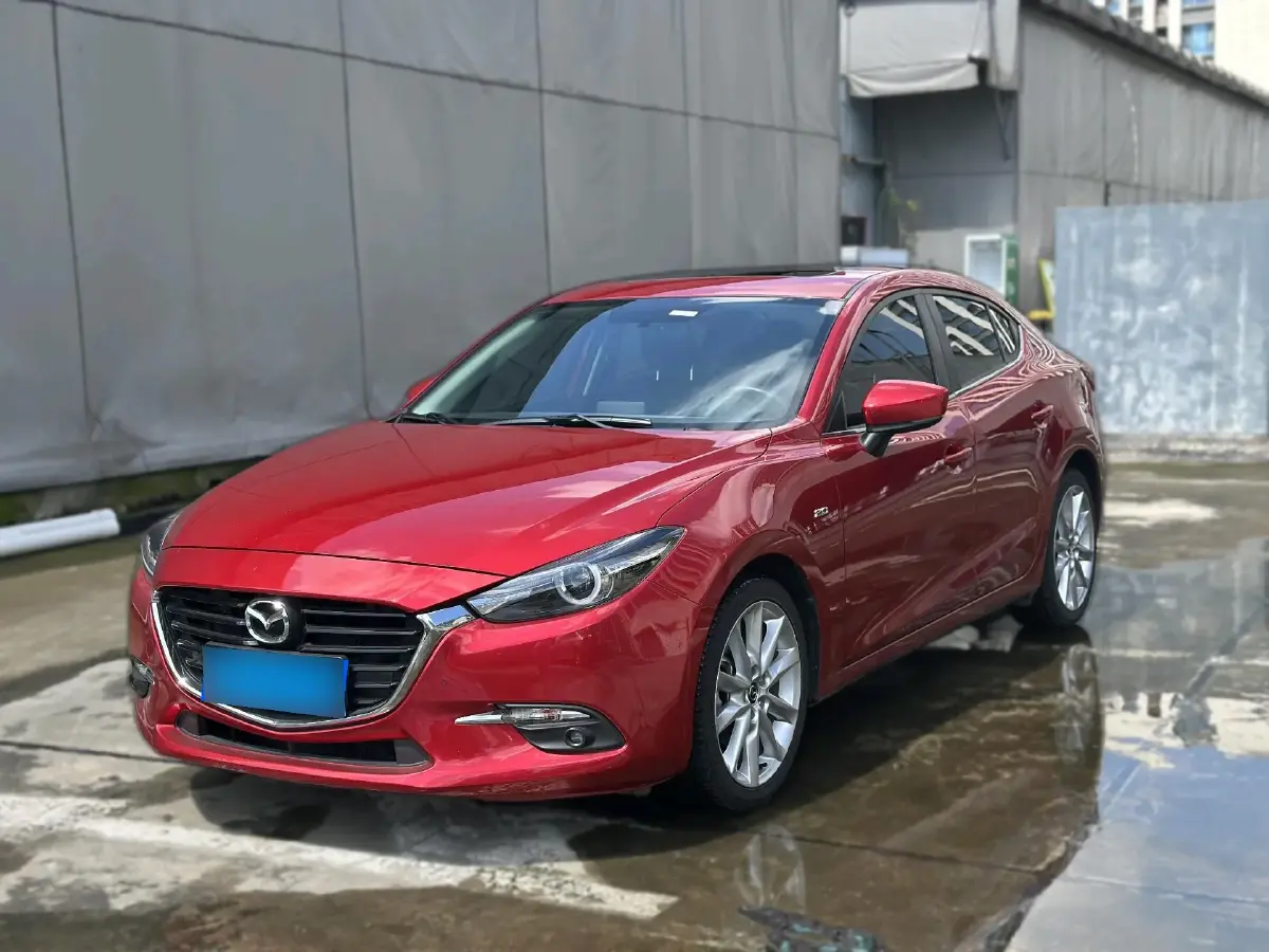 2017 Mazda 3 Axela 1.5L 117HP L4 6AT