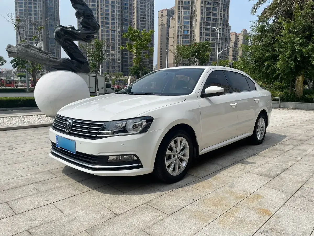 2017 Volkswagen Lavida 1.6L 110HP L4 6AT