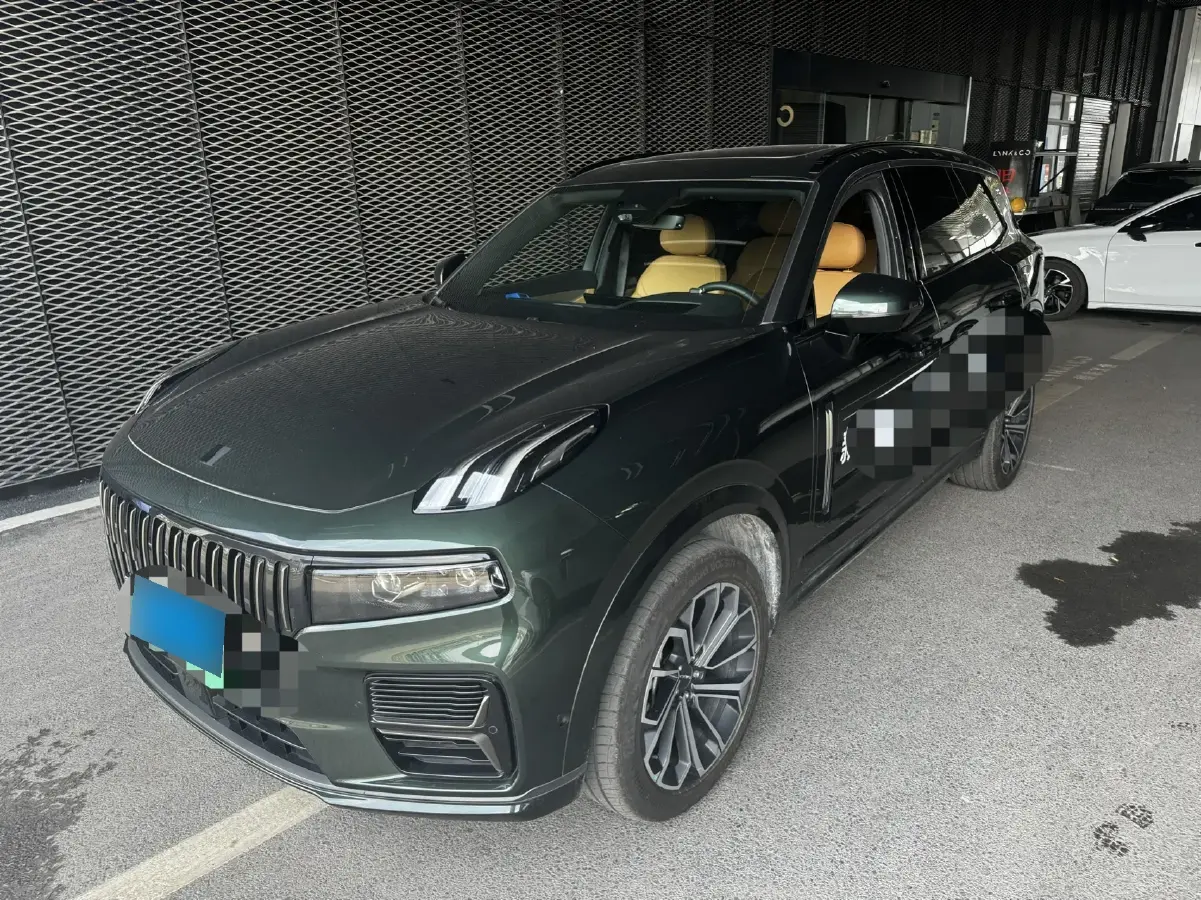 2024 LYNK&CO 09 EM-P 2.0T 254HP L4 3DHT PHEV 40.1KWH