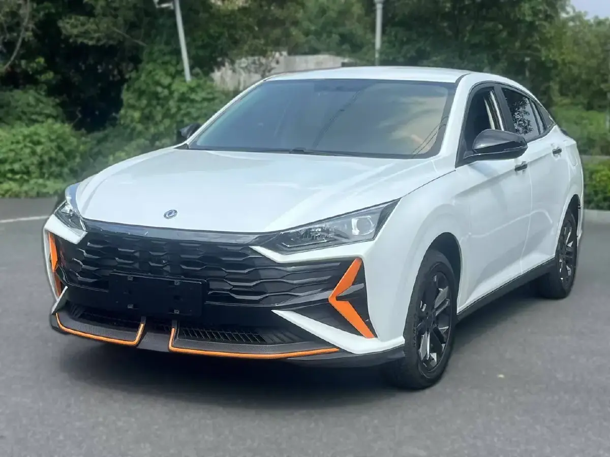 2023 DongFeng Aeolus YiXuan 1.5L 125HP L4 6DCT