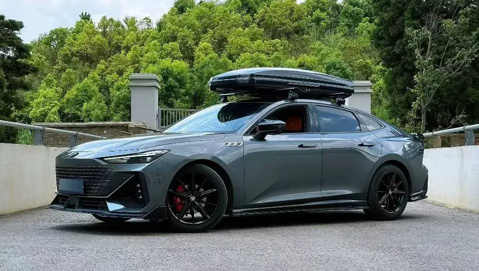 2022 ChangAn UNI-V 1.5T 188HP L4 7DCT