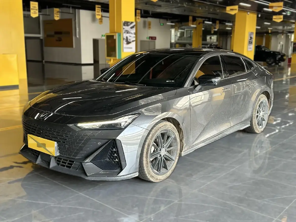 2023 ChangAn UNI-V 1.5T 188HP L4 7DCT