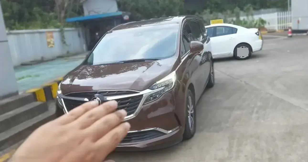 2022 Buick GL8 2.0T 237HP L4 9AT