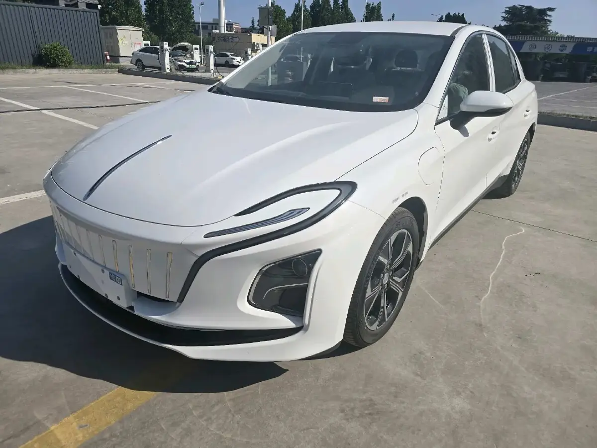 2024 HongQi E-QM5 BEV 60KWH