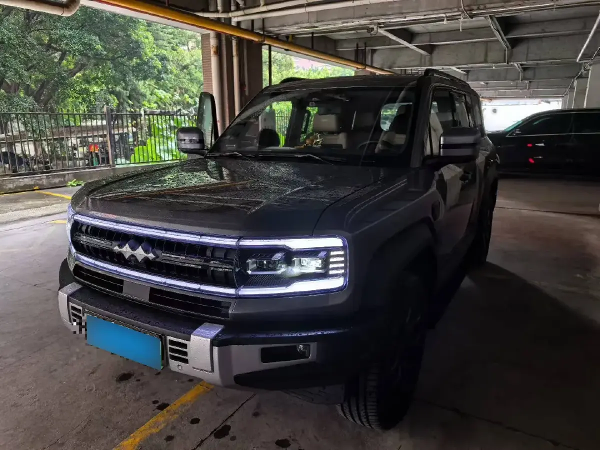 2024 FangChengBao Bao 5 1.5T 194HP L4 E-CVT PHEV 31.8KWH