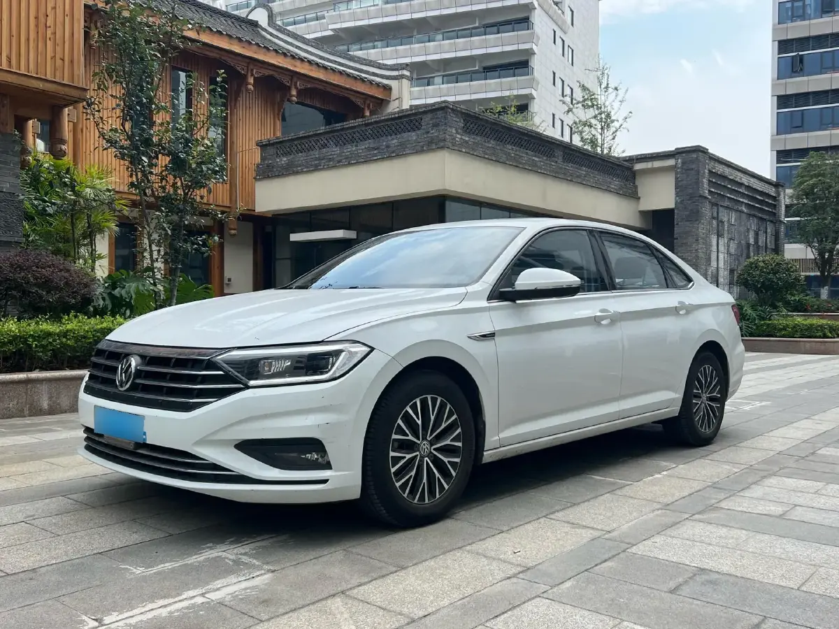 2020 Volkswagen Sagitar 1.4T 150HP L4 7DCT