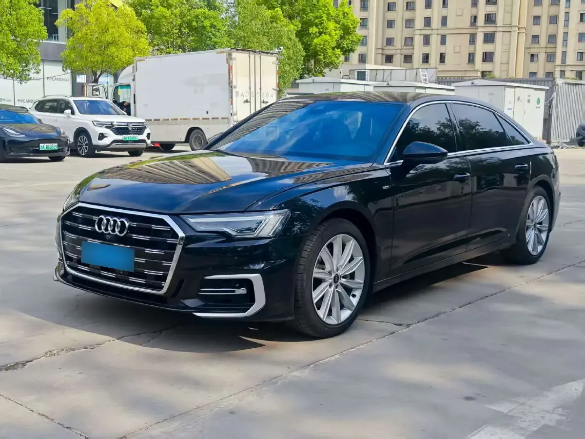 2024 Audi A6L 2.0T 245HP L4 7DCT