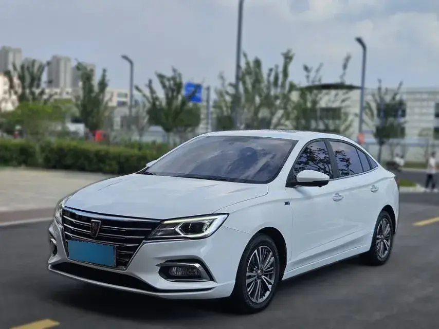 2019 Roewe i5 1.5L 120HP L4 CVT