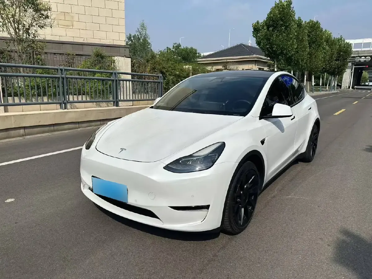 2021 Tesla Model Y BEV 60KWH