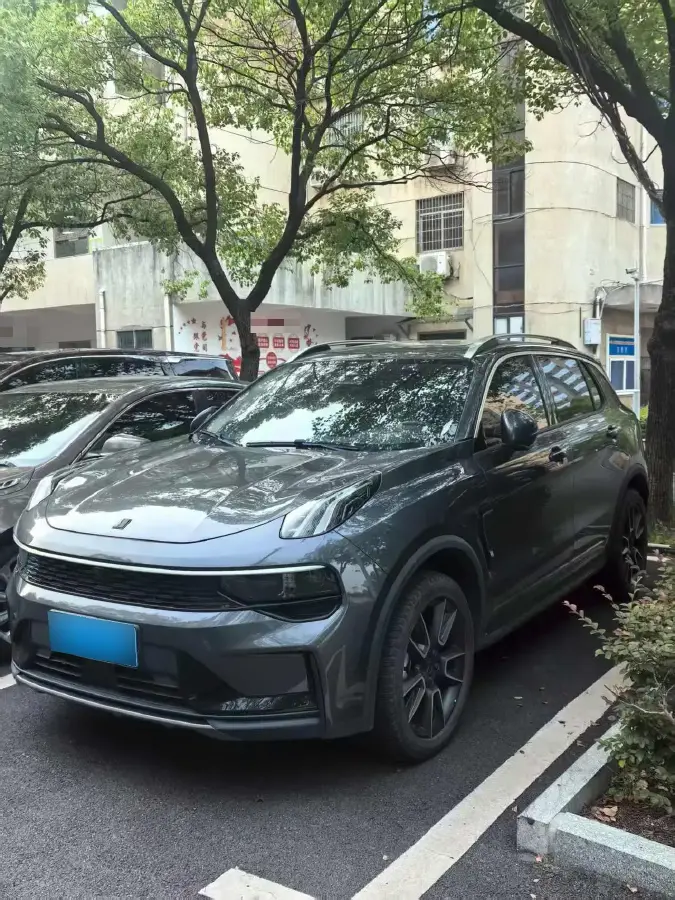 2023 LYNK&CO 01 2.0T 254HP L4 8AT