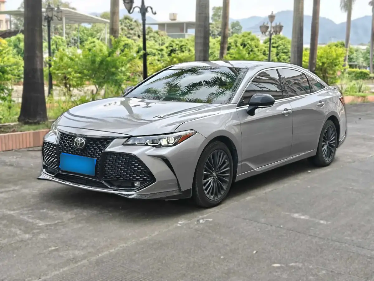 2022 Toyota Avalon 2.5L 209HP L4 8AT