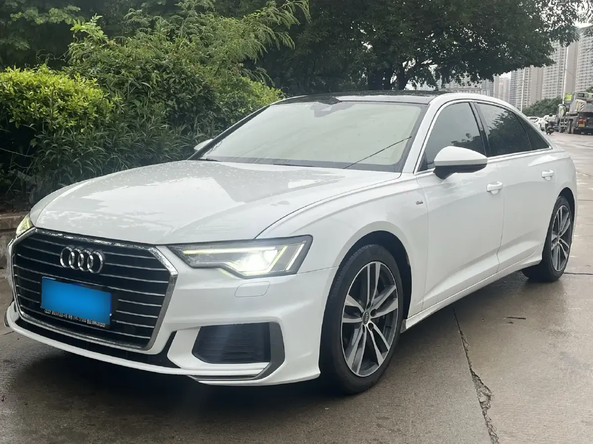 2020 Audi A6L 2.0T 190HP L4 7DCT