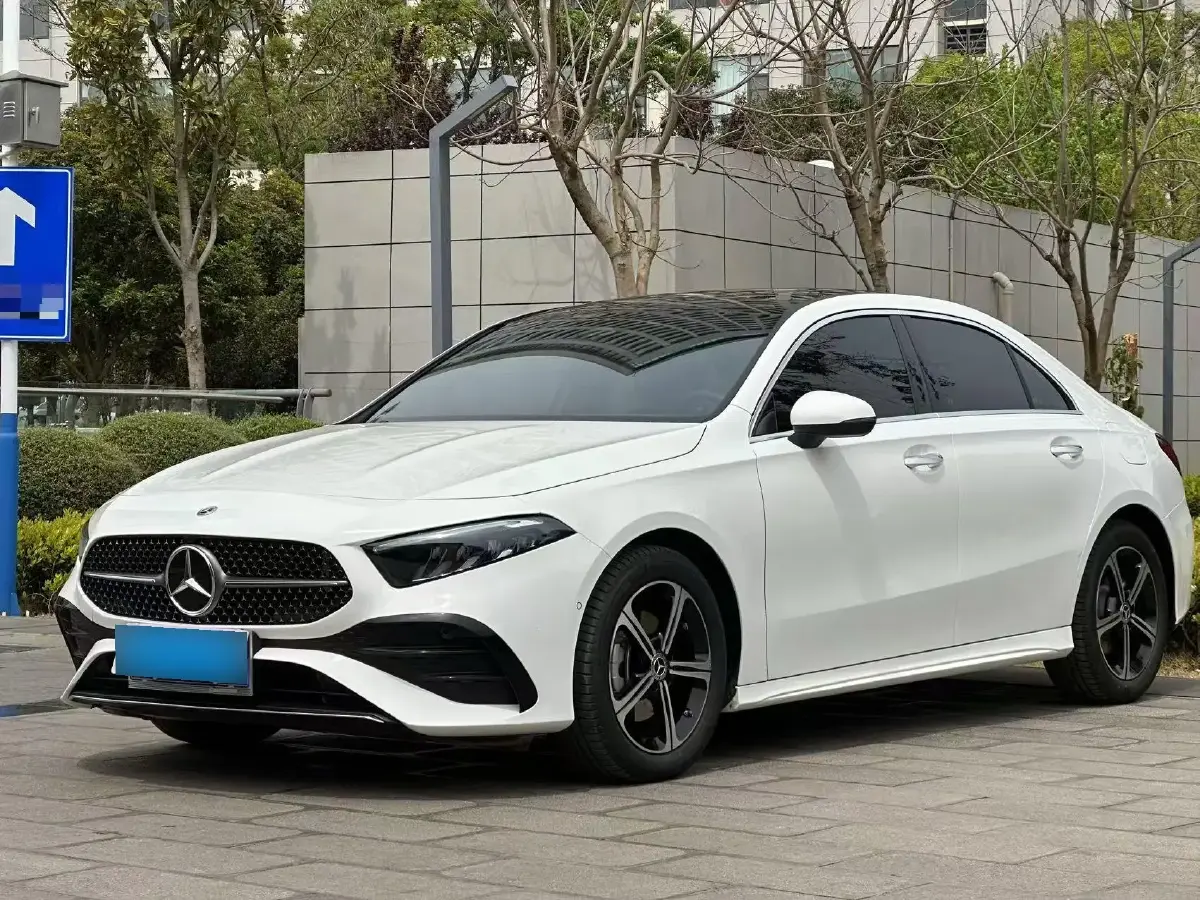 2024 Mercedes-Benz A Class 1.3T 163HP L4 7DCT