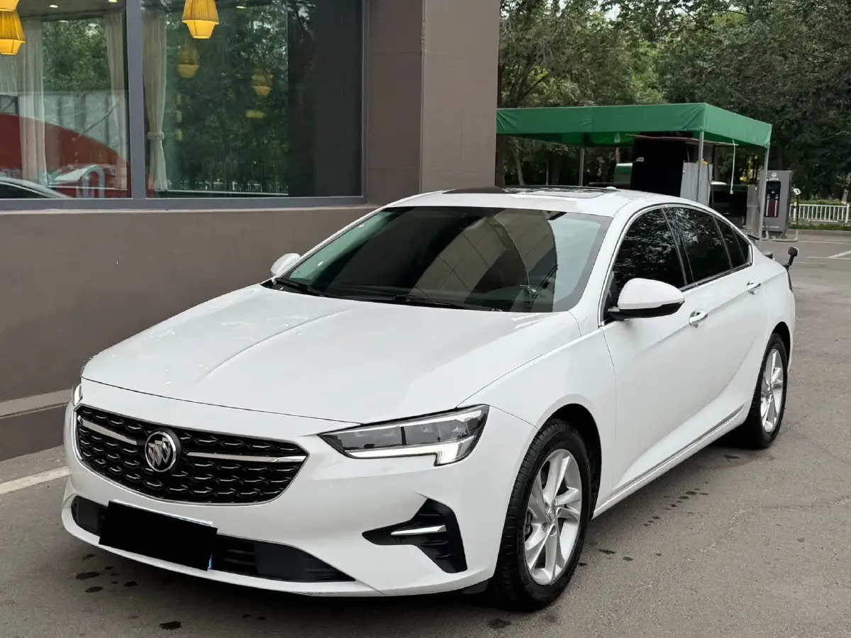 2020 Buick Regal 1.5T 169HP L4 9AT