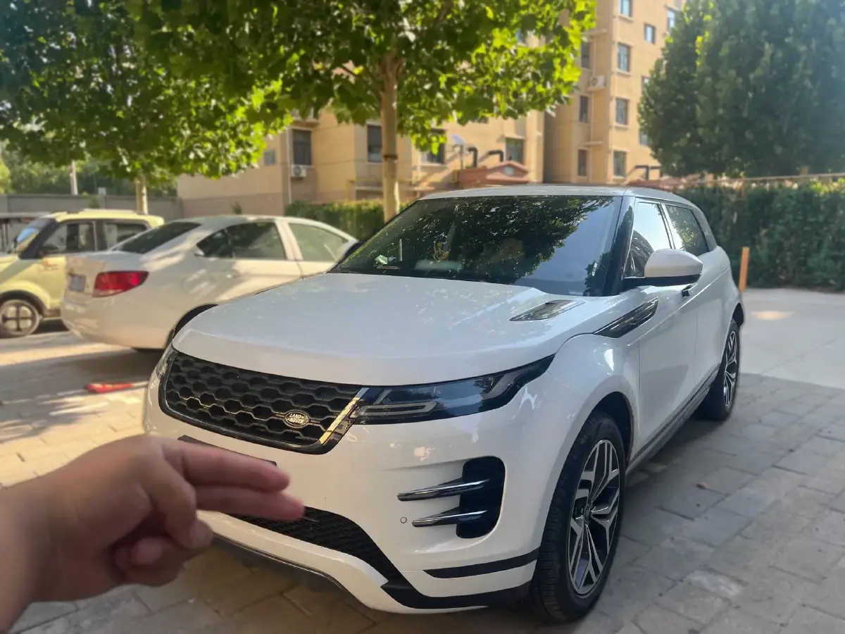 2023 Land Rover Range Rover Evoque 2.0T 249HP L4 9AT