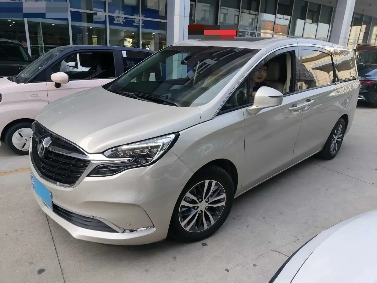 2022 Buick GL8 2.0T 237HP L4 9AT