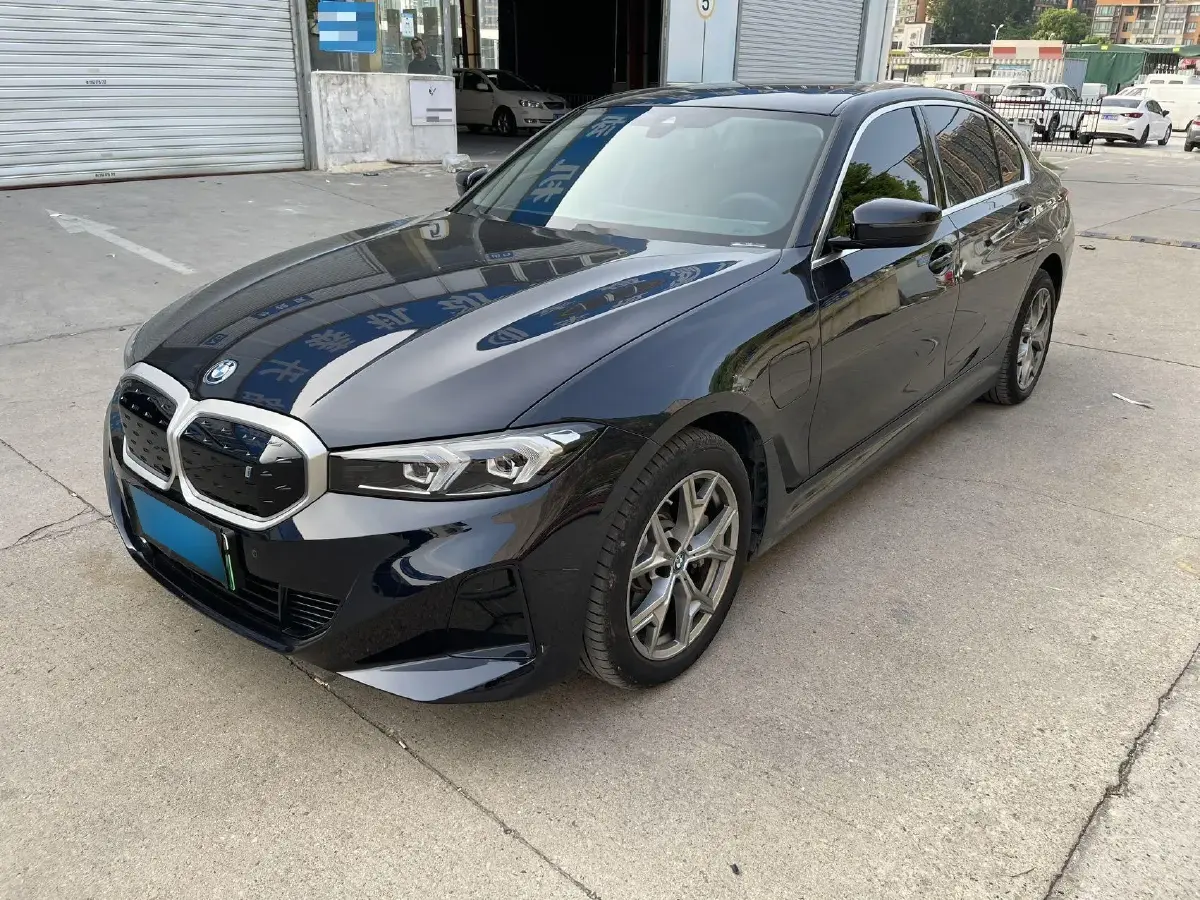 2024 BMW i3 BEV 70KWH