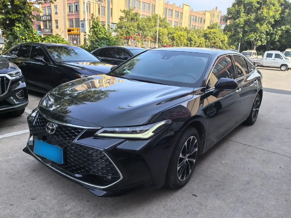 2023 Toyota Avalon 2.0L 177HP L4 CVT