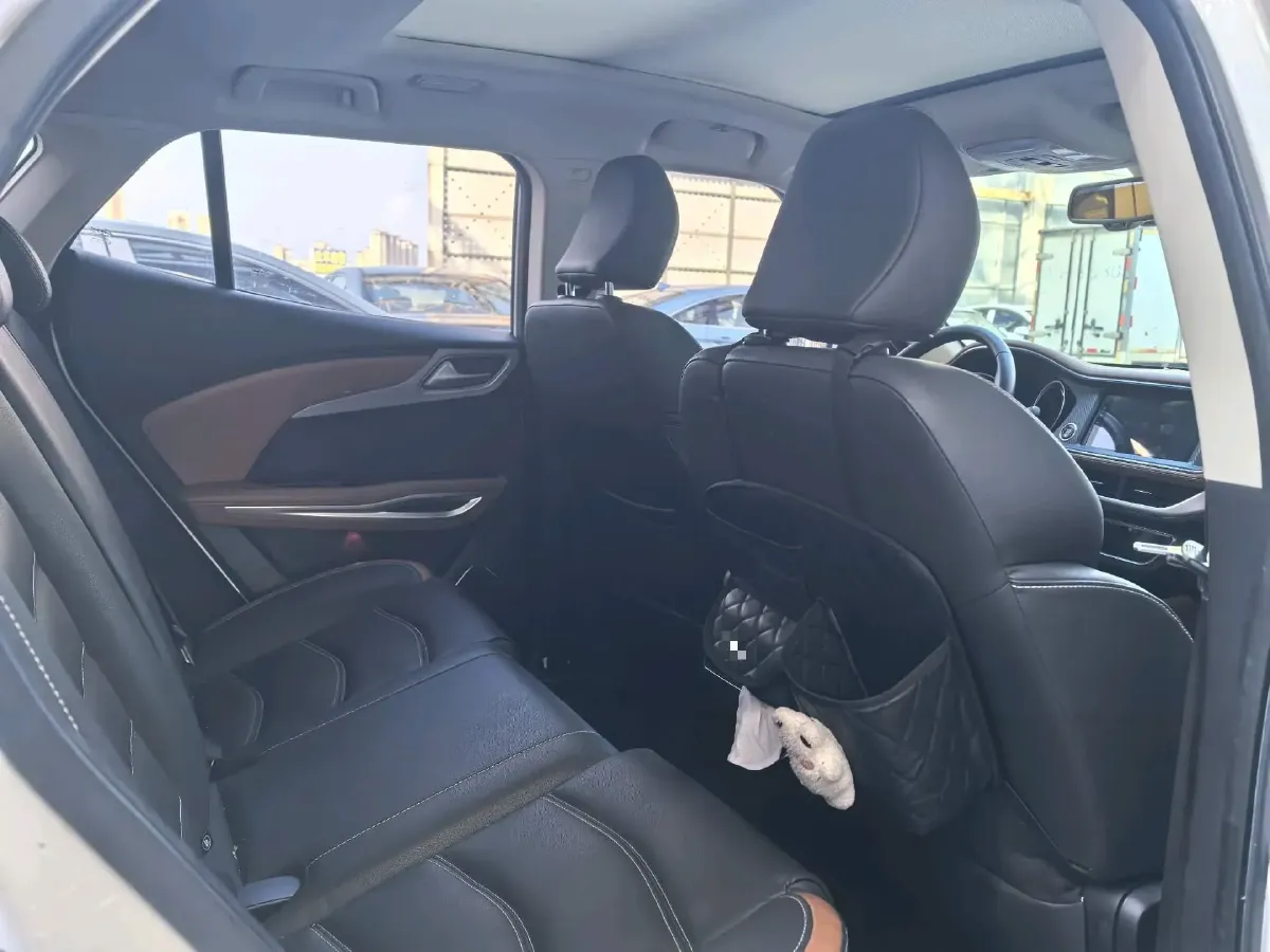 2017 Zotye T300 1.5T 144HP L4 CVT,autocango,china used car exporter,china ev exporter,chinese used car exporter,chinese used ev exporter