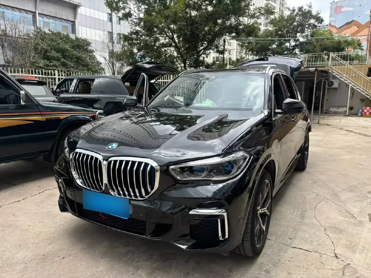 2022 BMW X5 3.0T 333HP L6 8AT