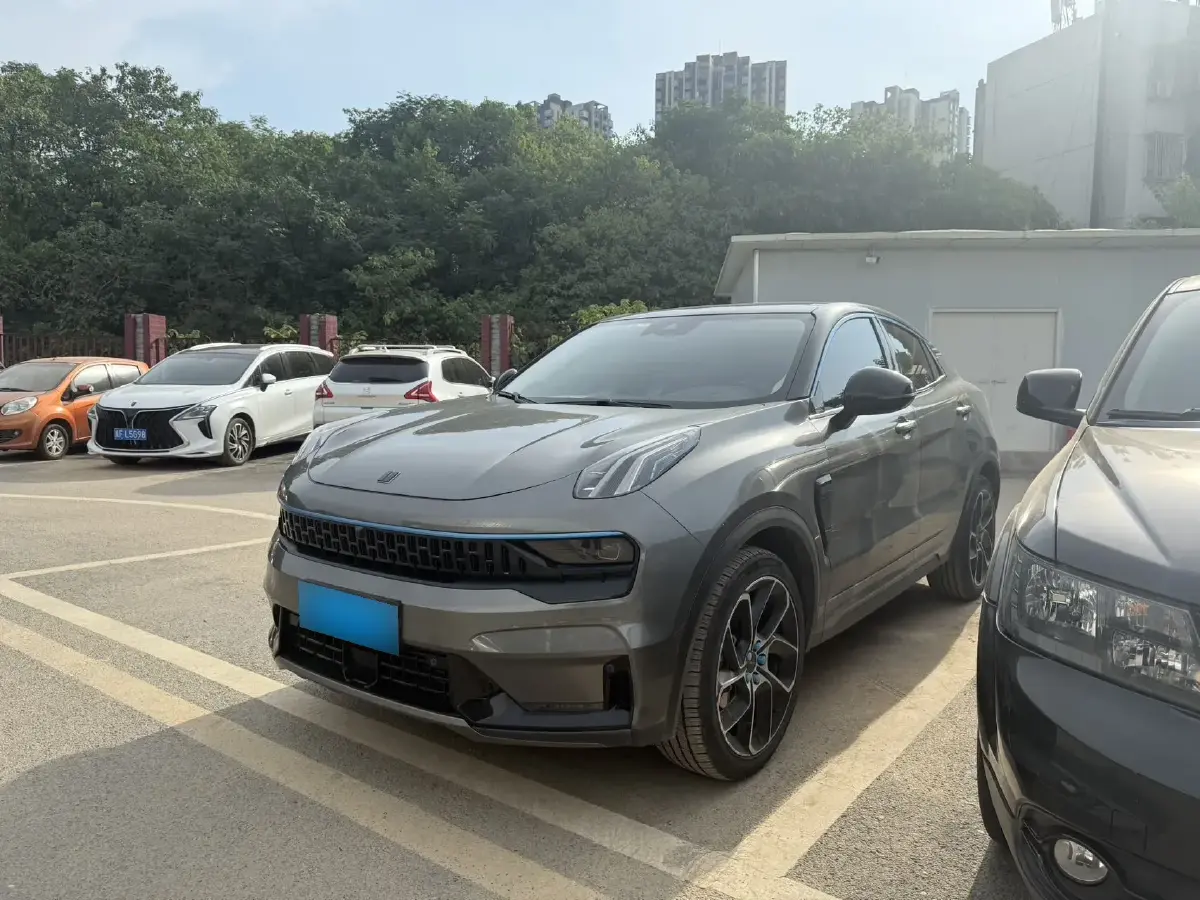2020 LYNK&CO 05 2.0T 254HP L4 8AT