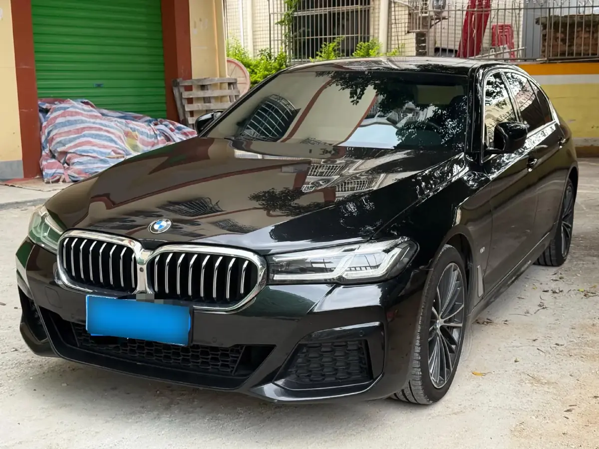 2021 BMW 5 Series 2.0T 252HP L4 8AT