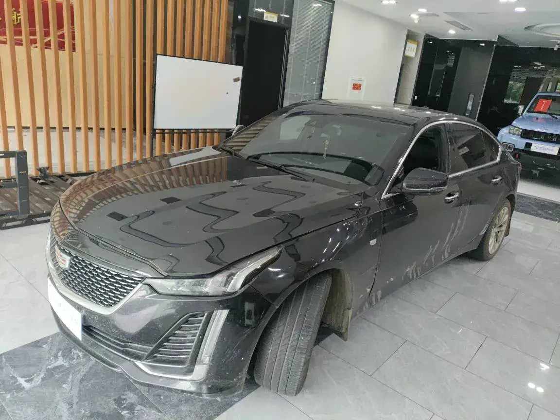 2022 Cadillac CT5 2.0T 237HP L4 10AT