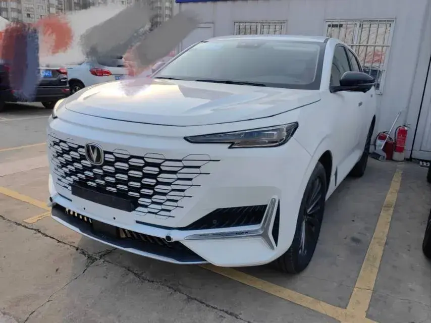 2021 ChangAn UNI-K 2.0T 233HP L4 8AT