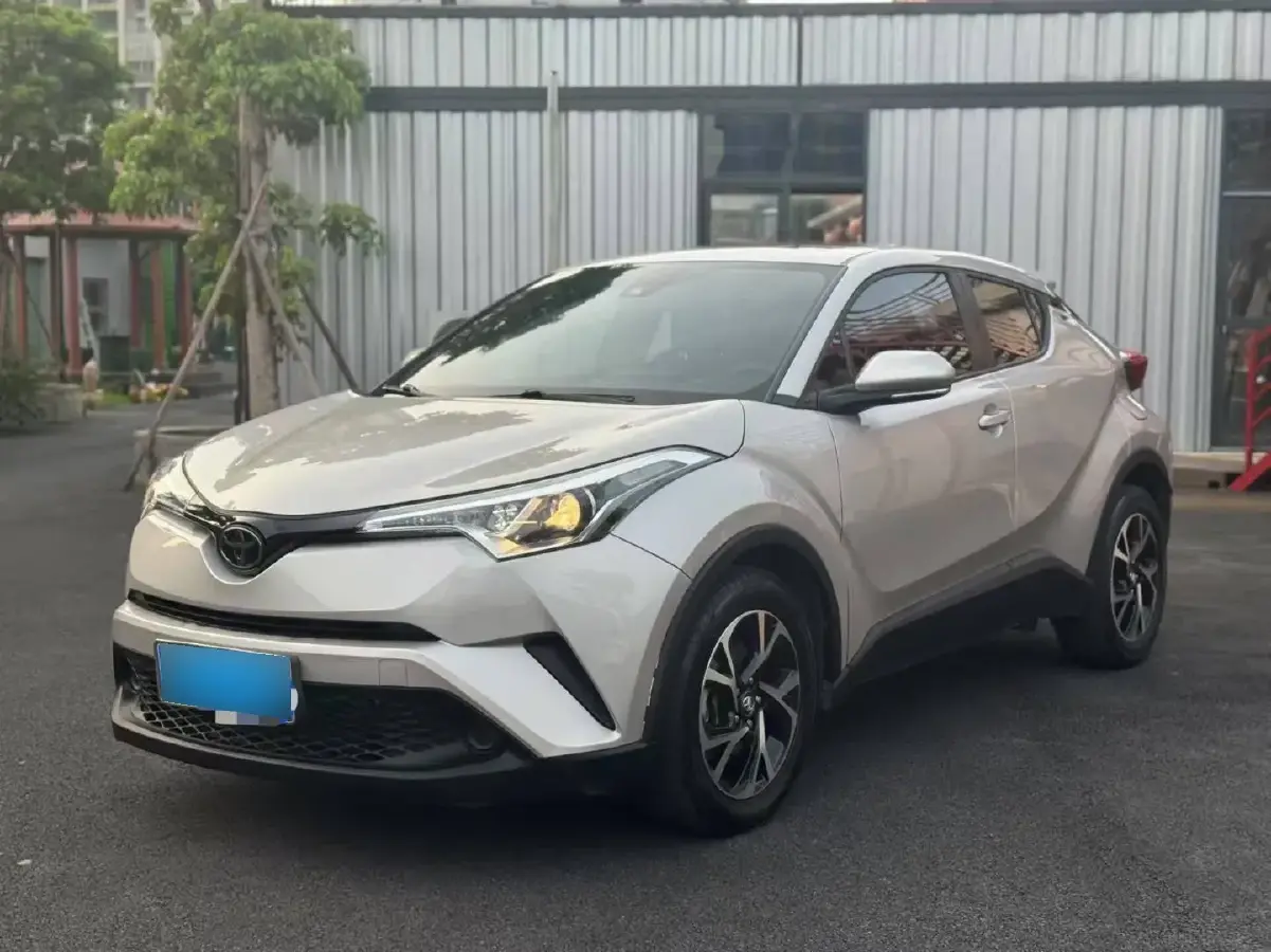 2020 Toyota C-HR 2.0L 171HP L4 CVT
