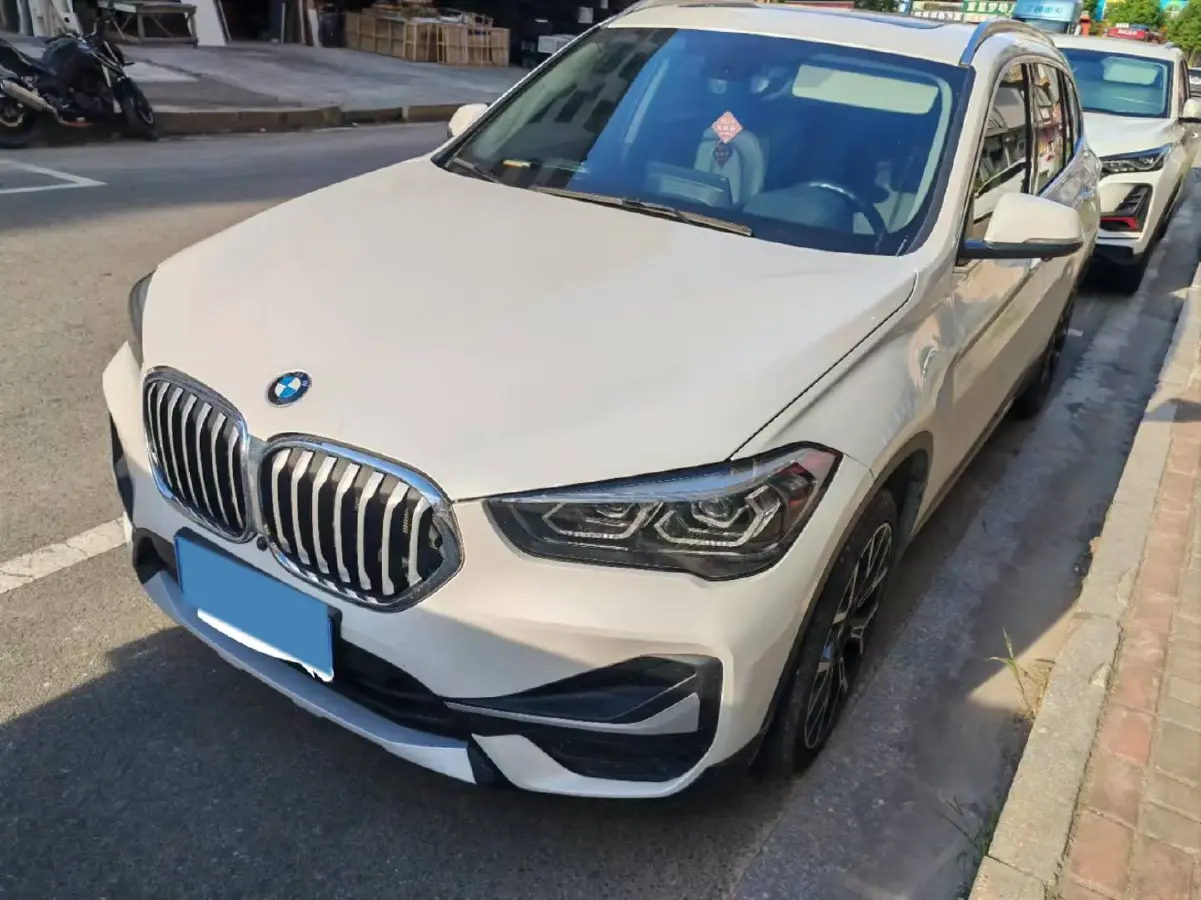 2020 BMW X1 2.0T 192HP L4 8AT