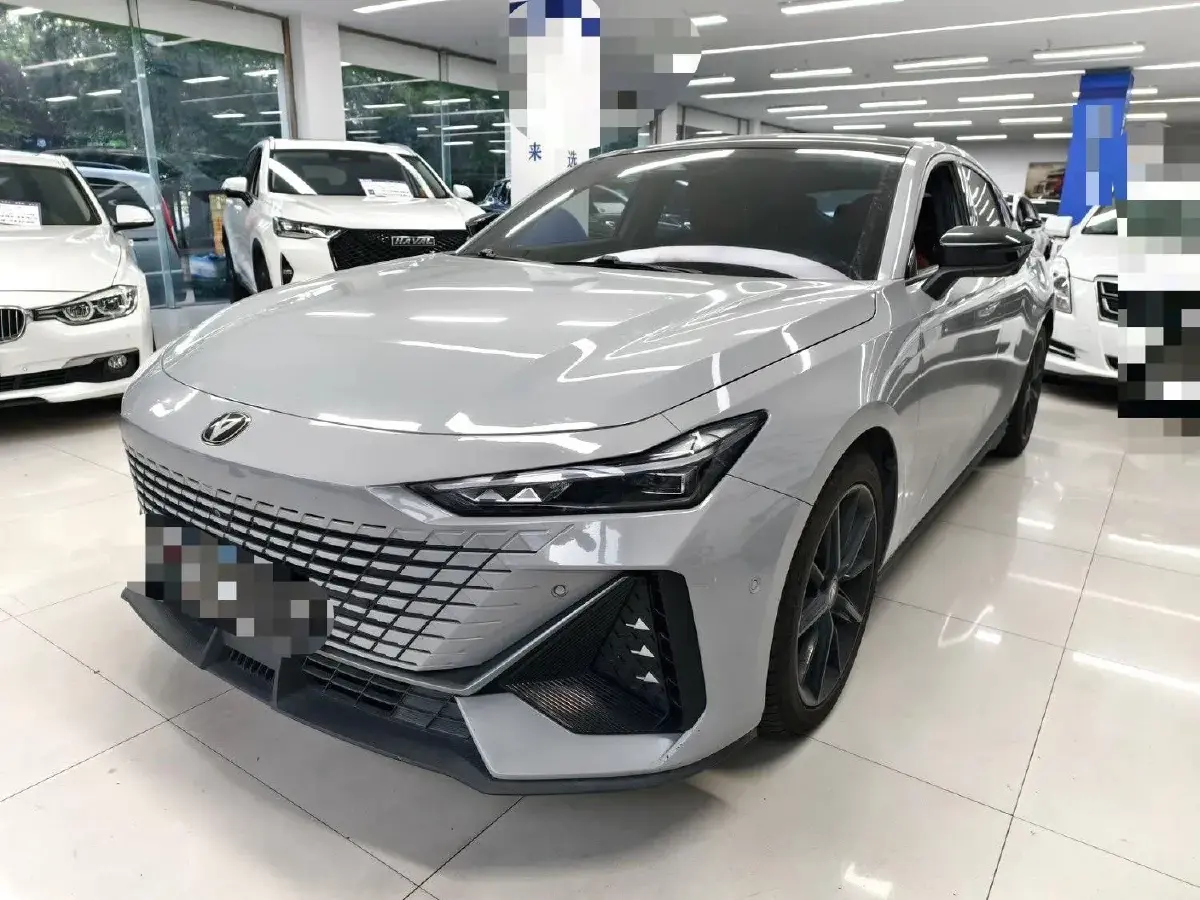 2022 ChangAn UNI-V 1.5T 188HP L4 7DCT
