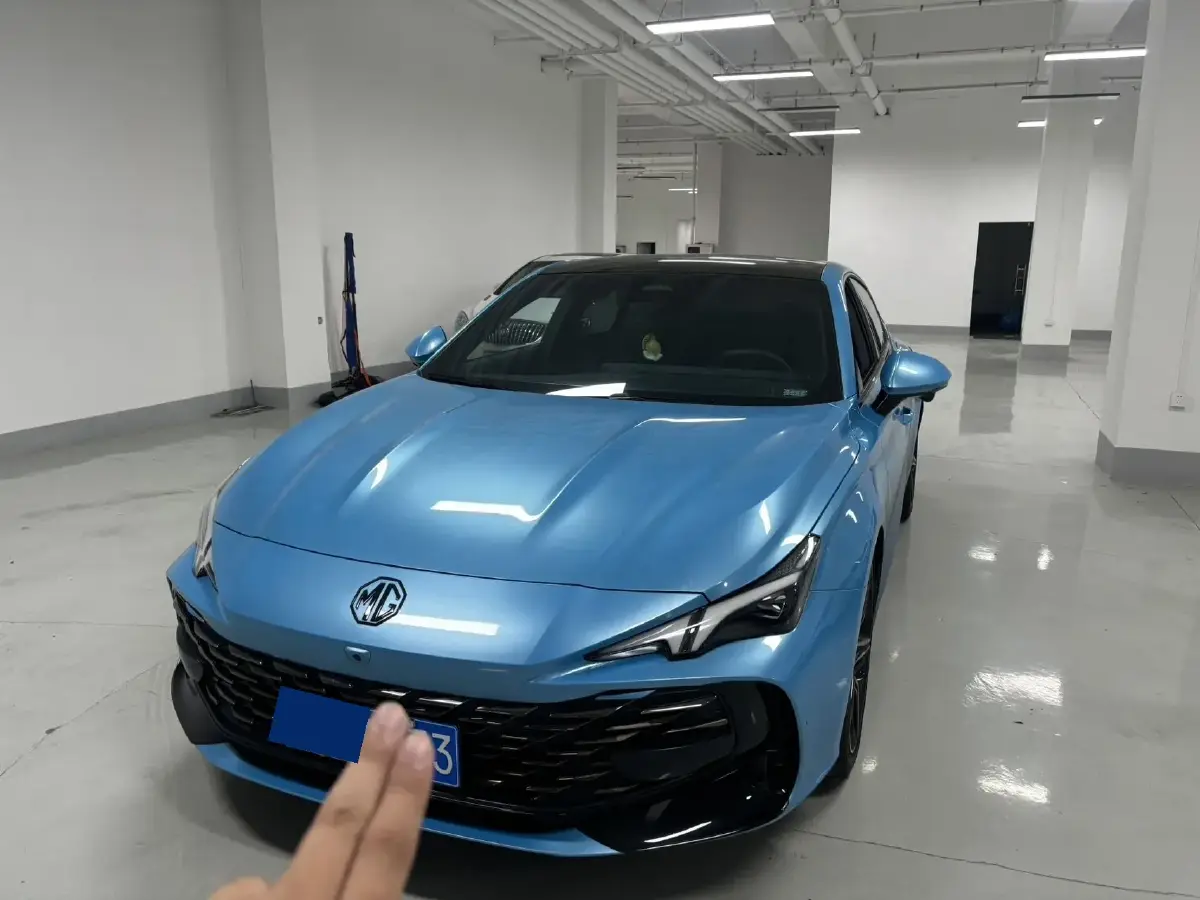 2023 MG 7 2.0T 261HP L4 9AT