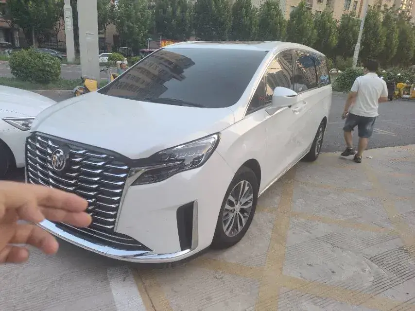 2023 Buick GL8 2.0T 237HP L4 9AT