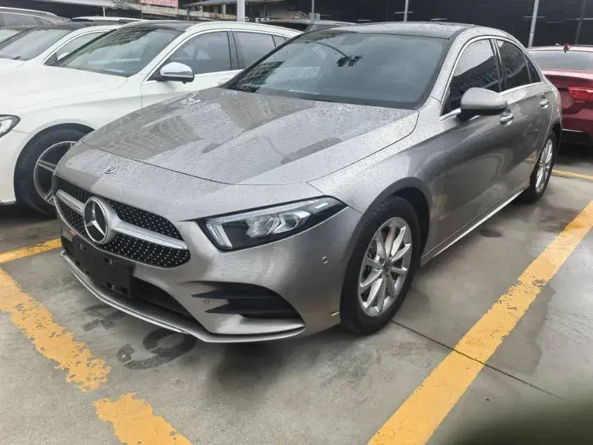 2021 Mercedes-Benz A Class 1.3T 163HP L4 7DCT