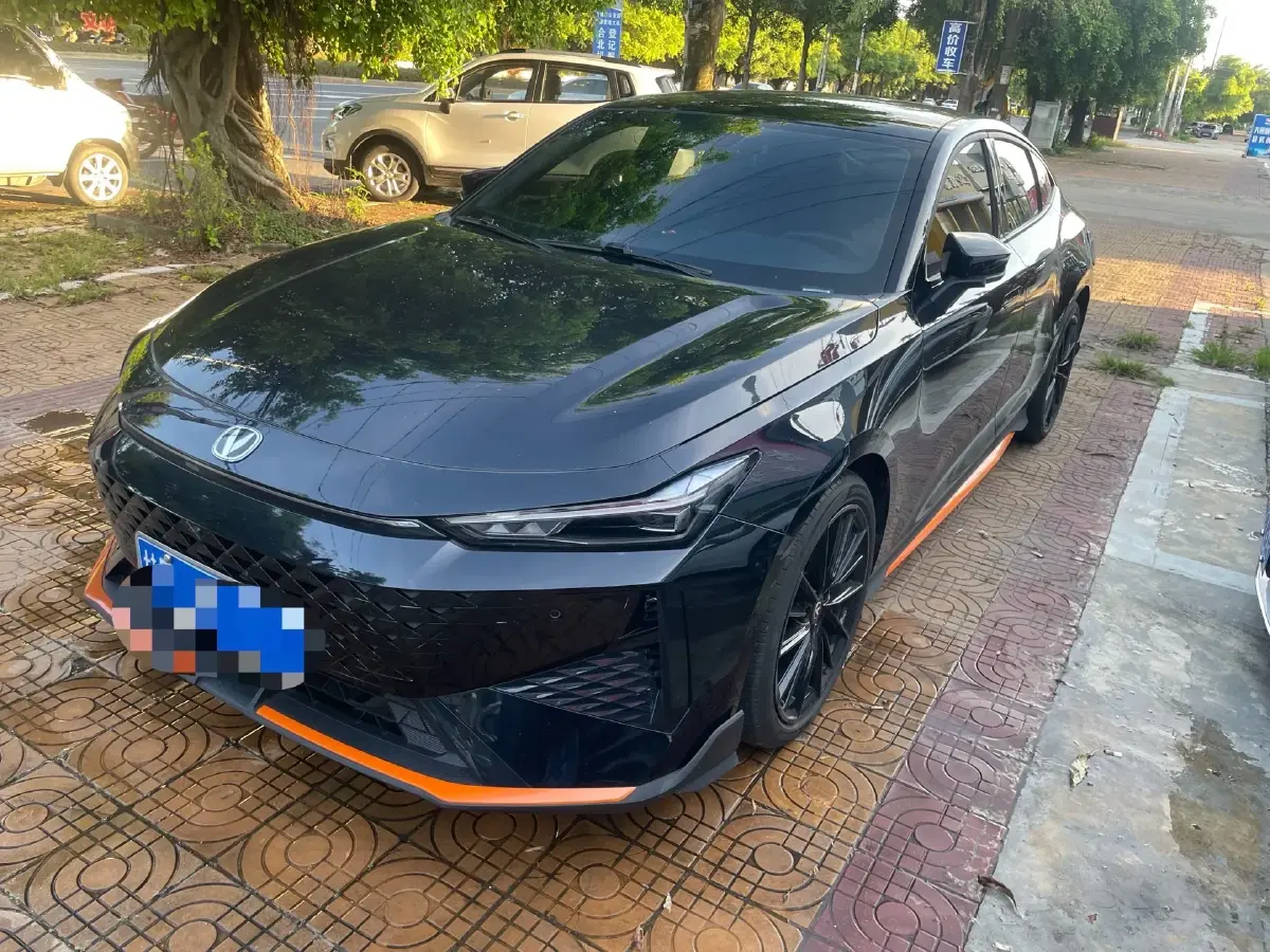 2024 ChangAn UNI-V 1.5T 188HP L4 7DCT