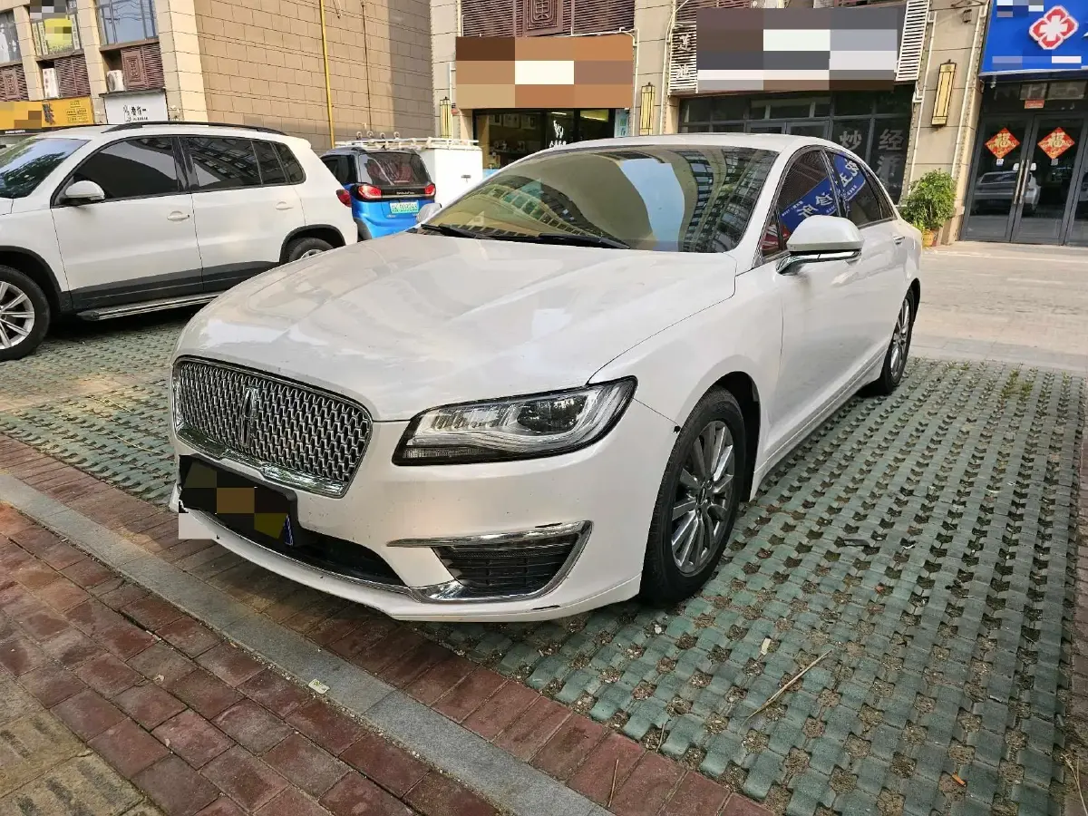2019 Lincoln MKZ 2.0T 203HP L4 6AT