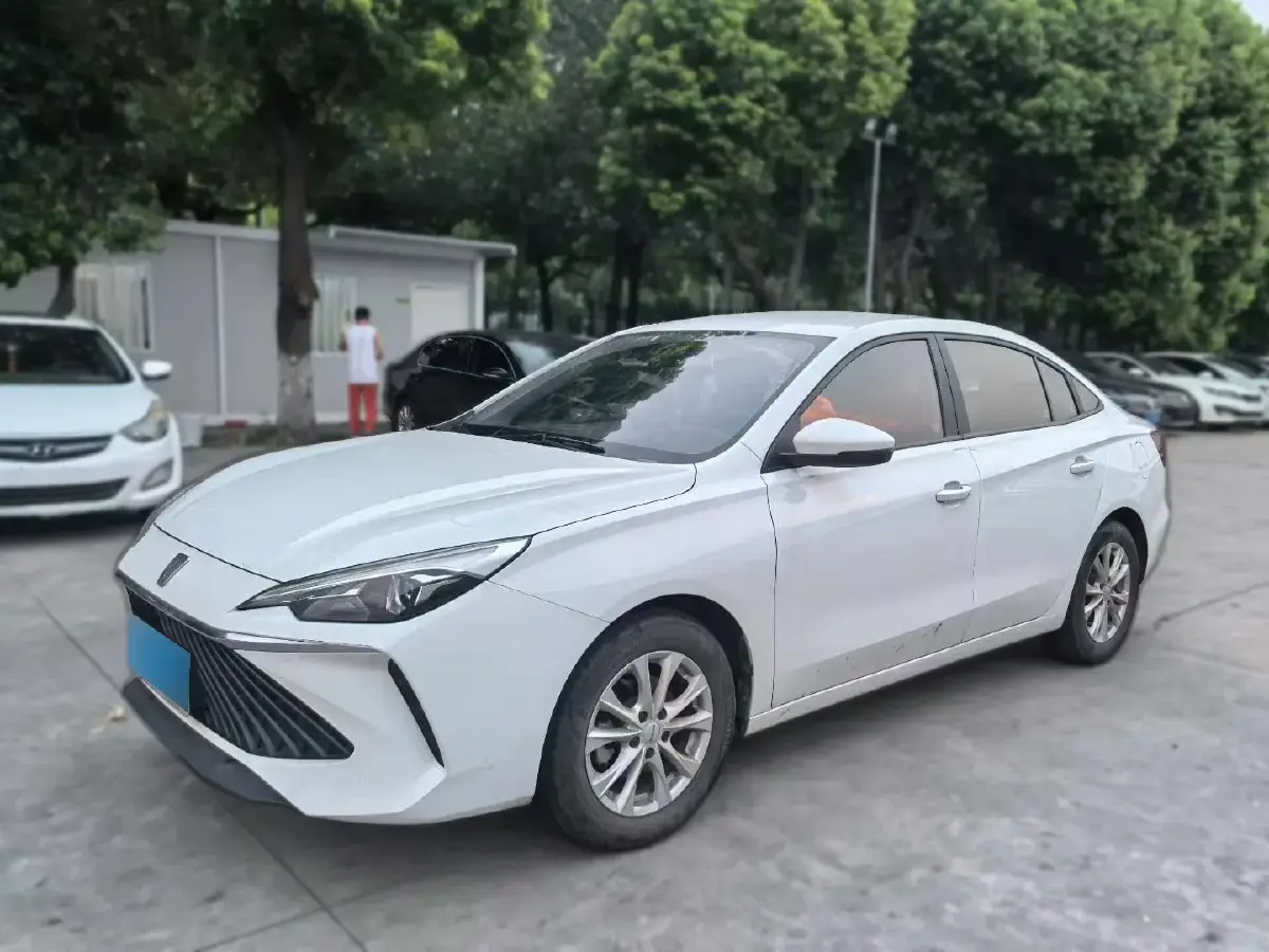 2023 Roewe i5 1.5L 129HP L4 5MT