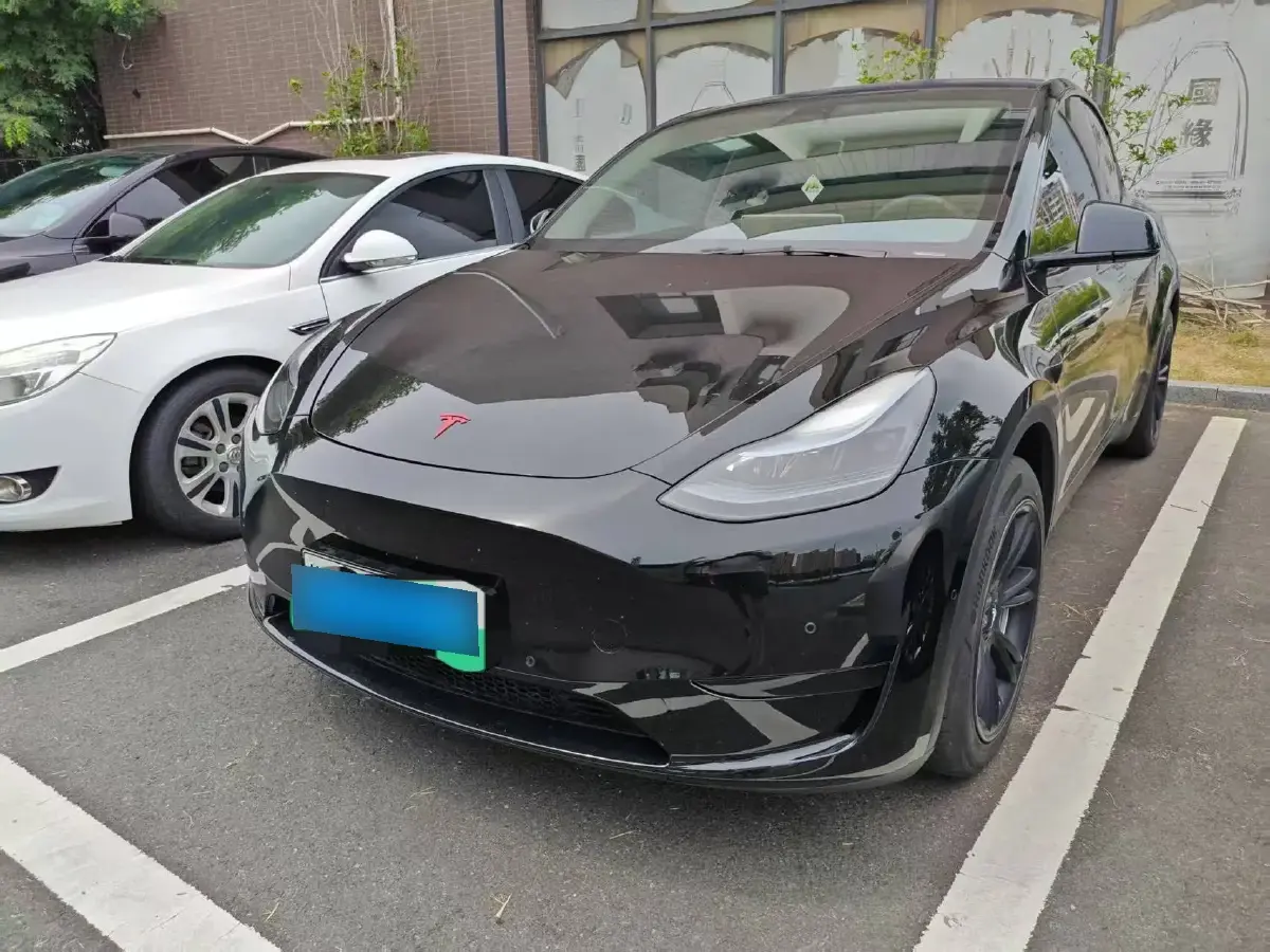 2022 Tesla Model Y BEV 60KWH