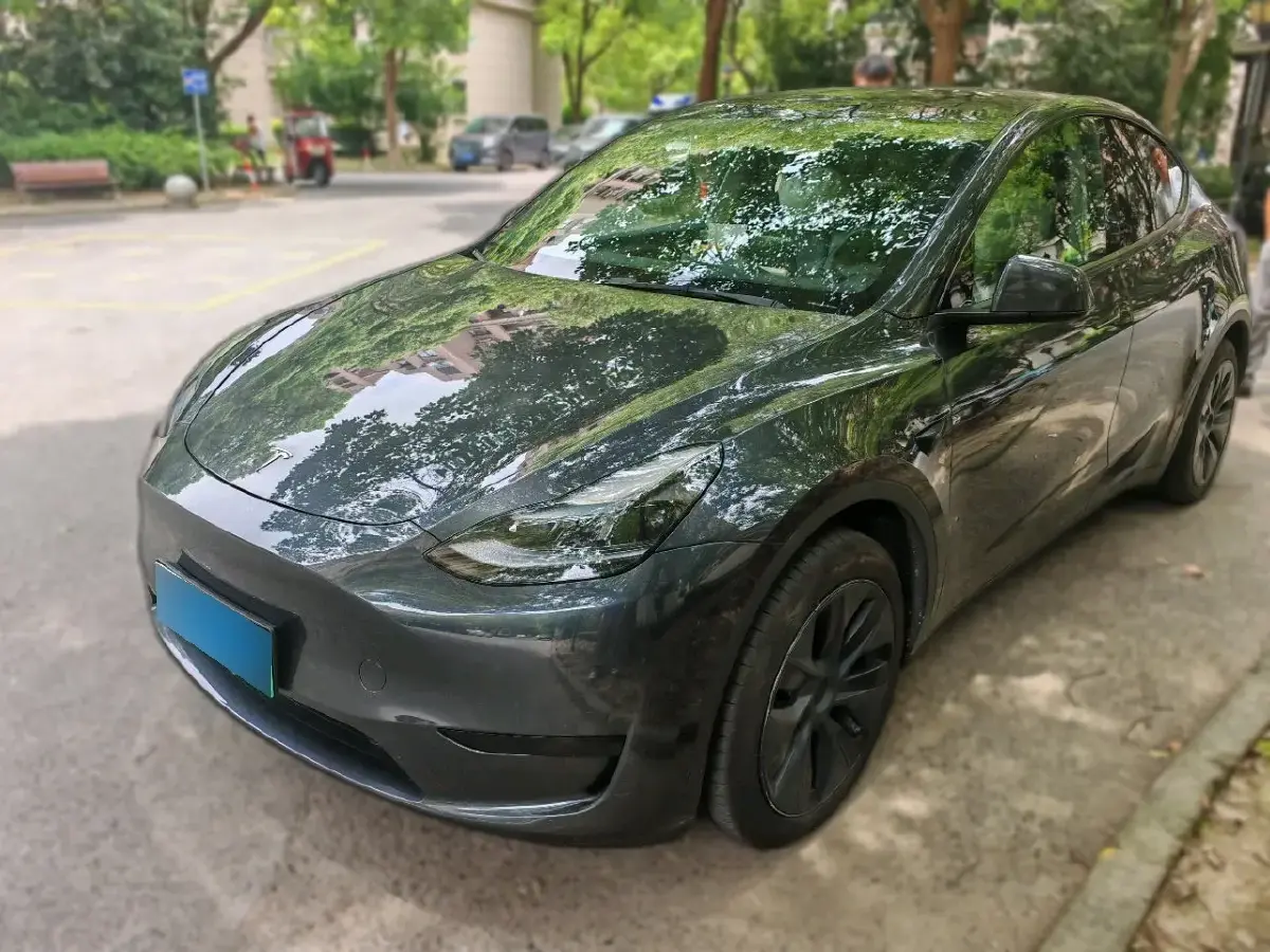 2024 Tesla Model Y BEV 60KWH