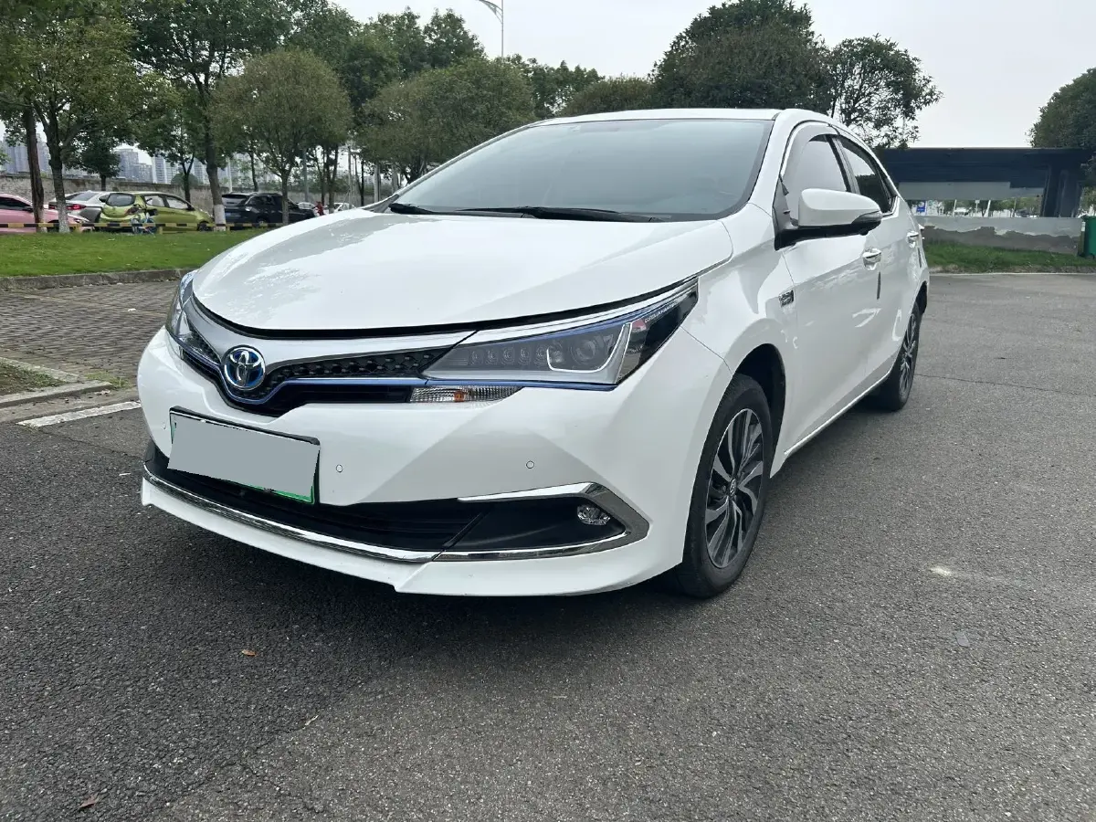 2020 Toyota Corolla Hybird E+ 1.8L 99HP L4 E-CVT PHEV 10.5KWH