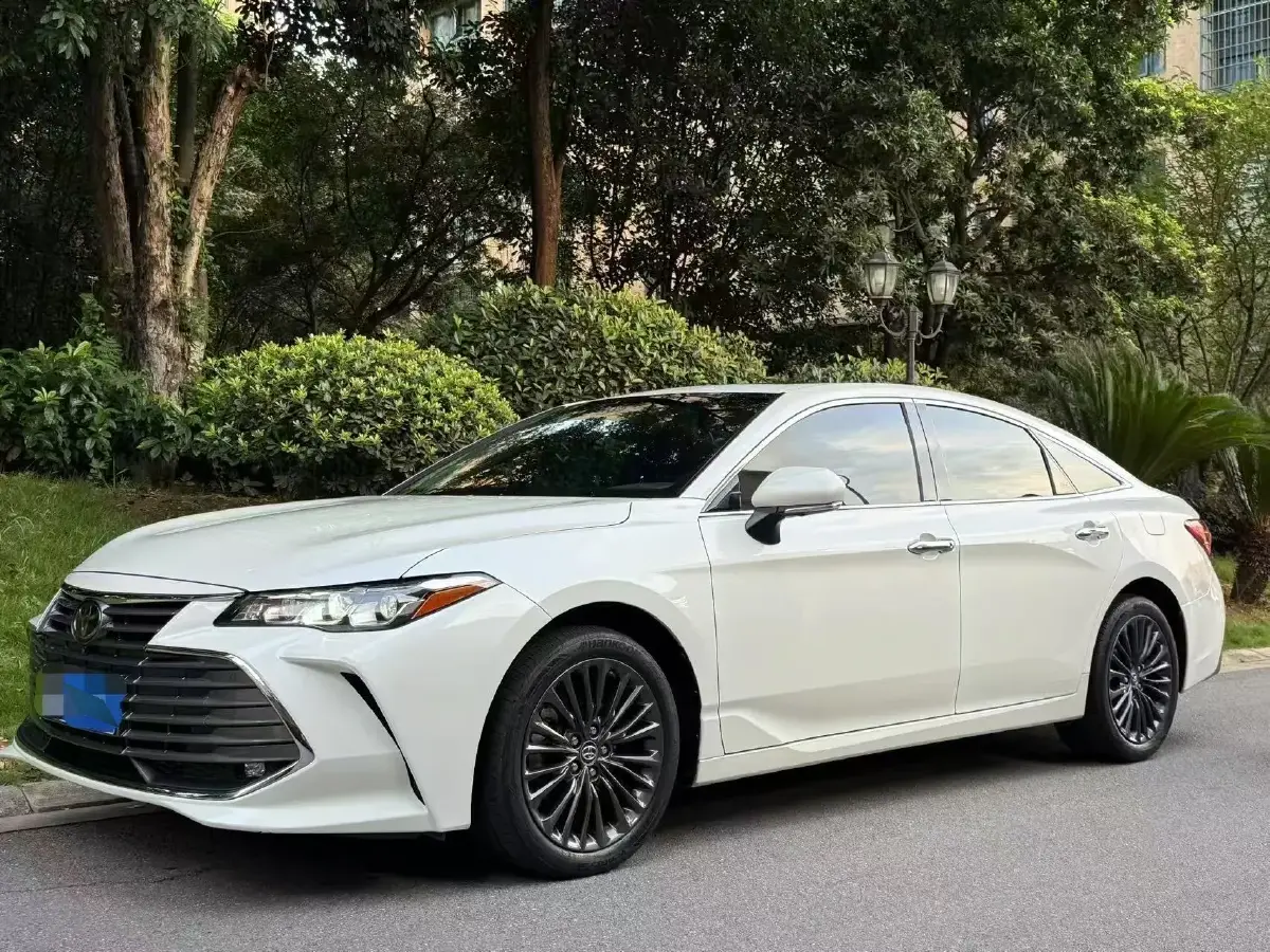 2019 Toyota Avalon 2.0L 178HP L4 CVT